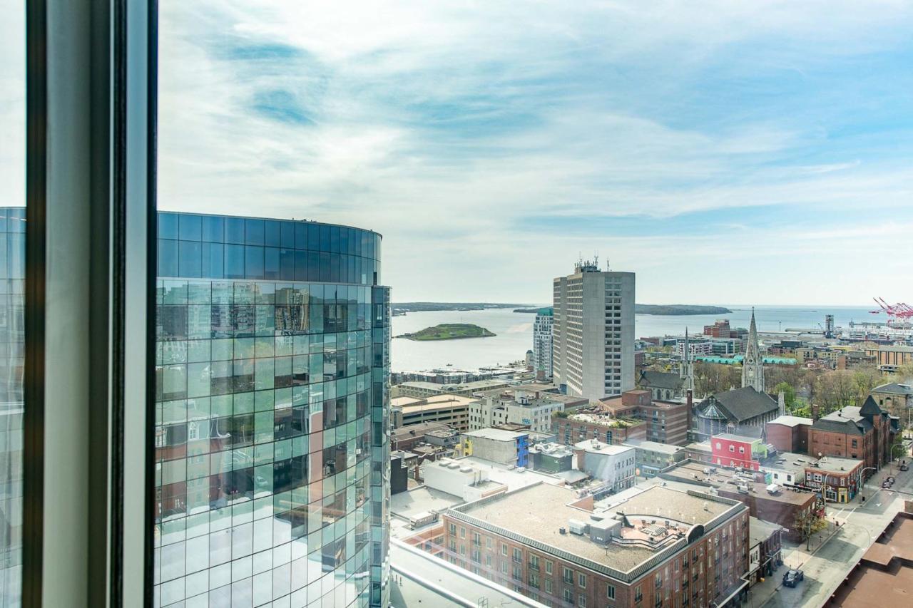 The Sutton Place 5*